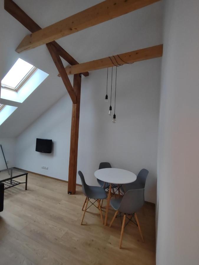 Železnice Pekloveske Apartmany V Ceskem Raji מראה חיצוני תמונה